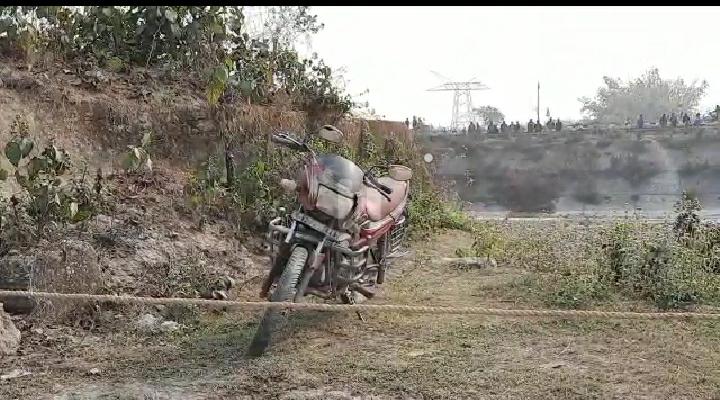 ব্যক্তির মৃতদেহ উদ্ধারে চাঞ্চল্য ছড়াল শিলিগুড়ির ফুলবাড়িতে