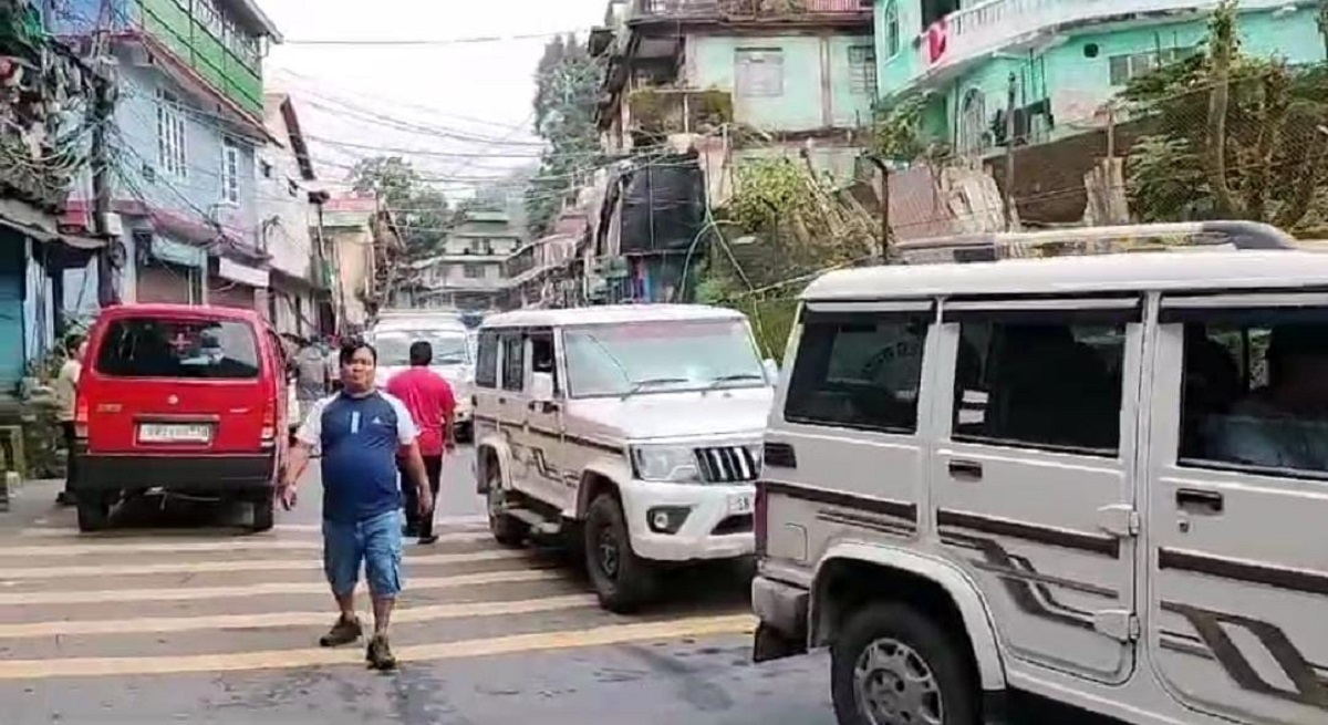 বোনাসের দাবিতে শ্রমিক সংগঠনের পাহাড়ে ১২ ঘন্টার বনধের ডাক