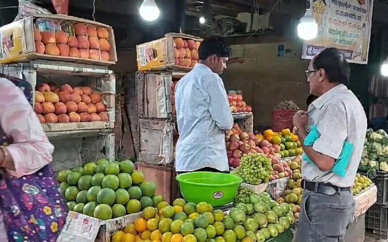 জোরকদমে চলছে কোজাগরী লক্ষ্মী পূজার প্রস্তুতি